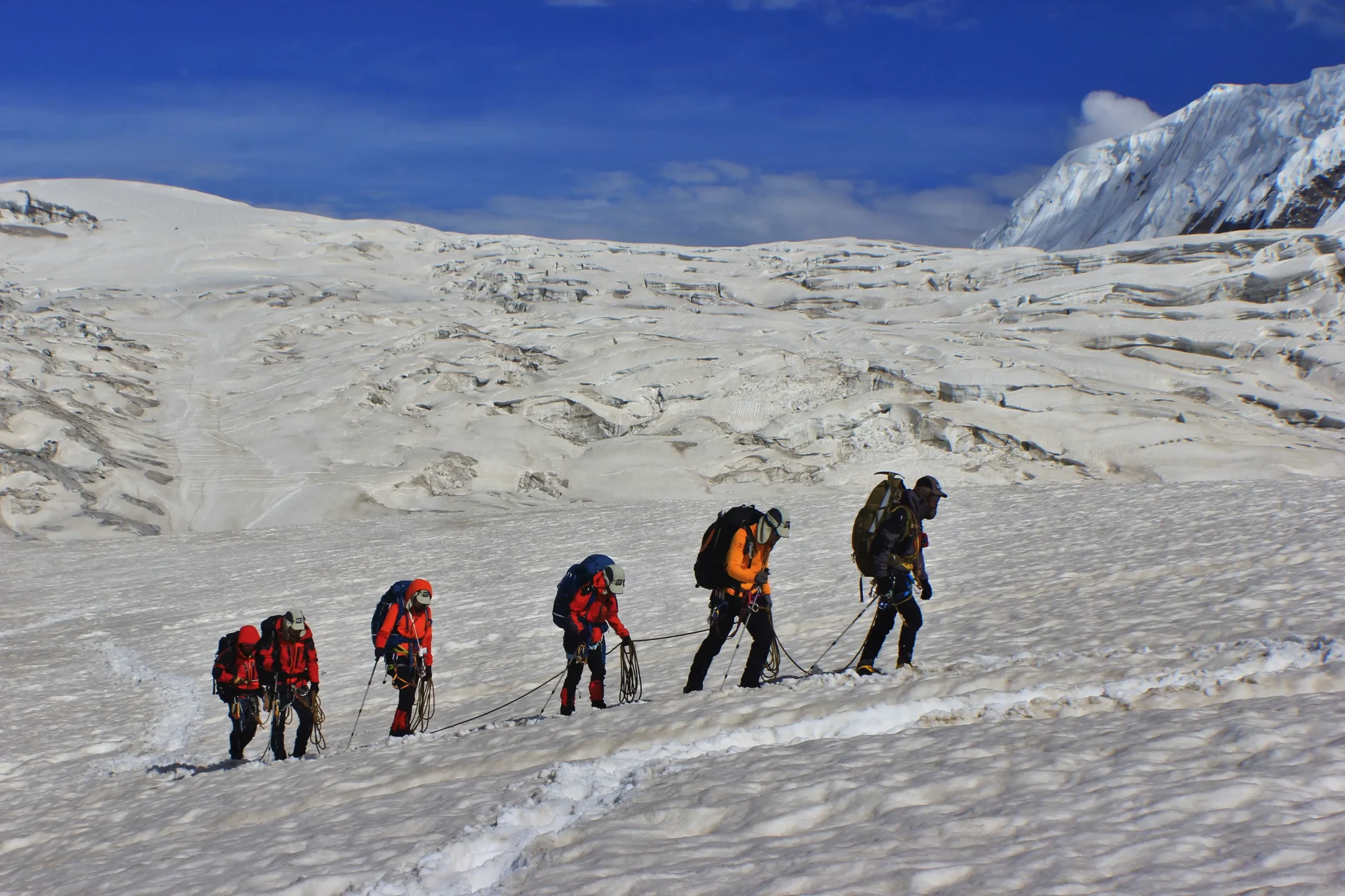 imgi_28_Chutral-Over-Shahjinali-Pass-2