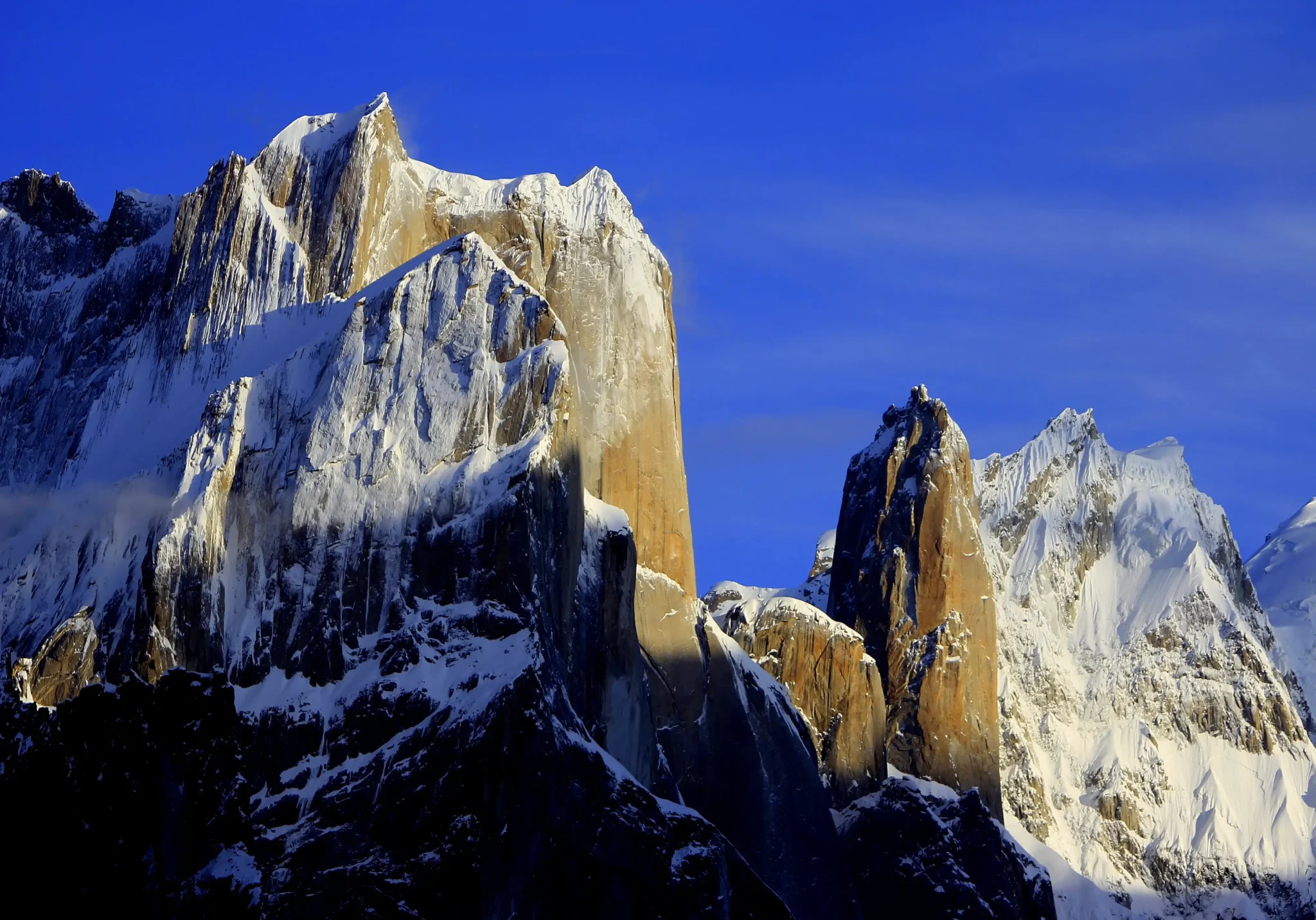 imgi_2_trango-tower1