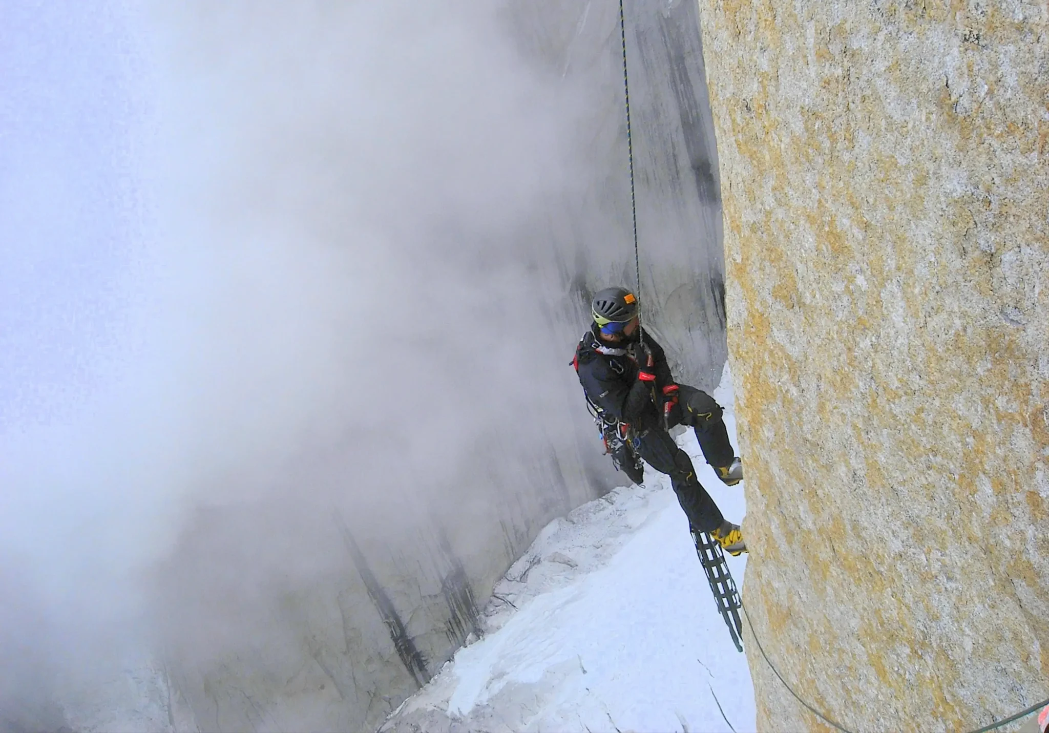imgi_6_trango-tower5