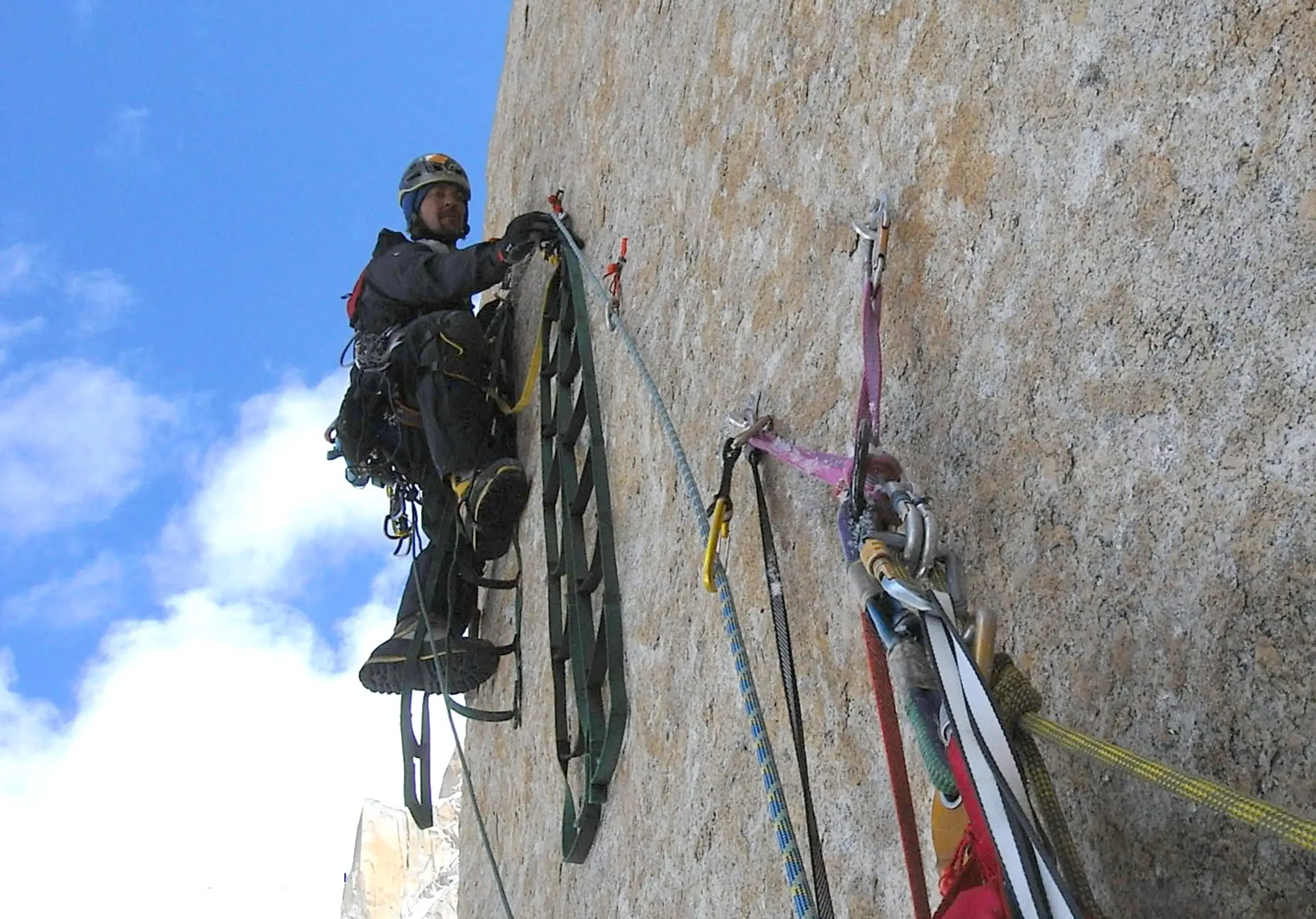 imgi_7_rock-climbing6
