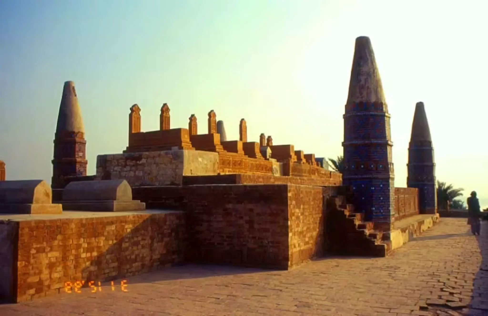 karachi-lahore-moinjidoro-6