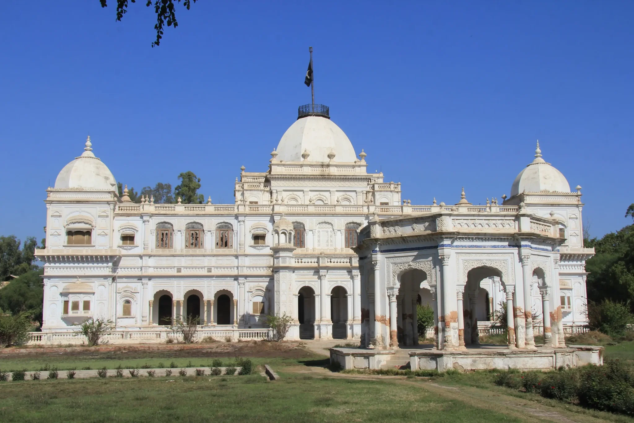 lahore-multan-moinjidoro-1