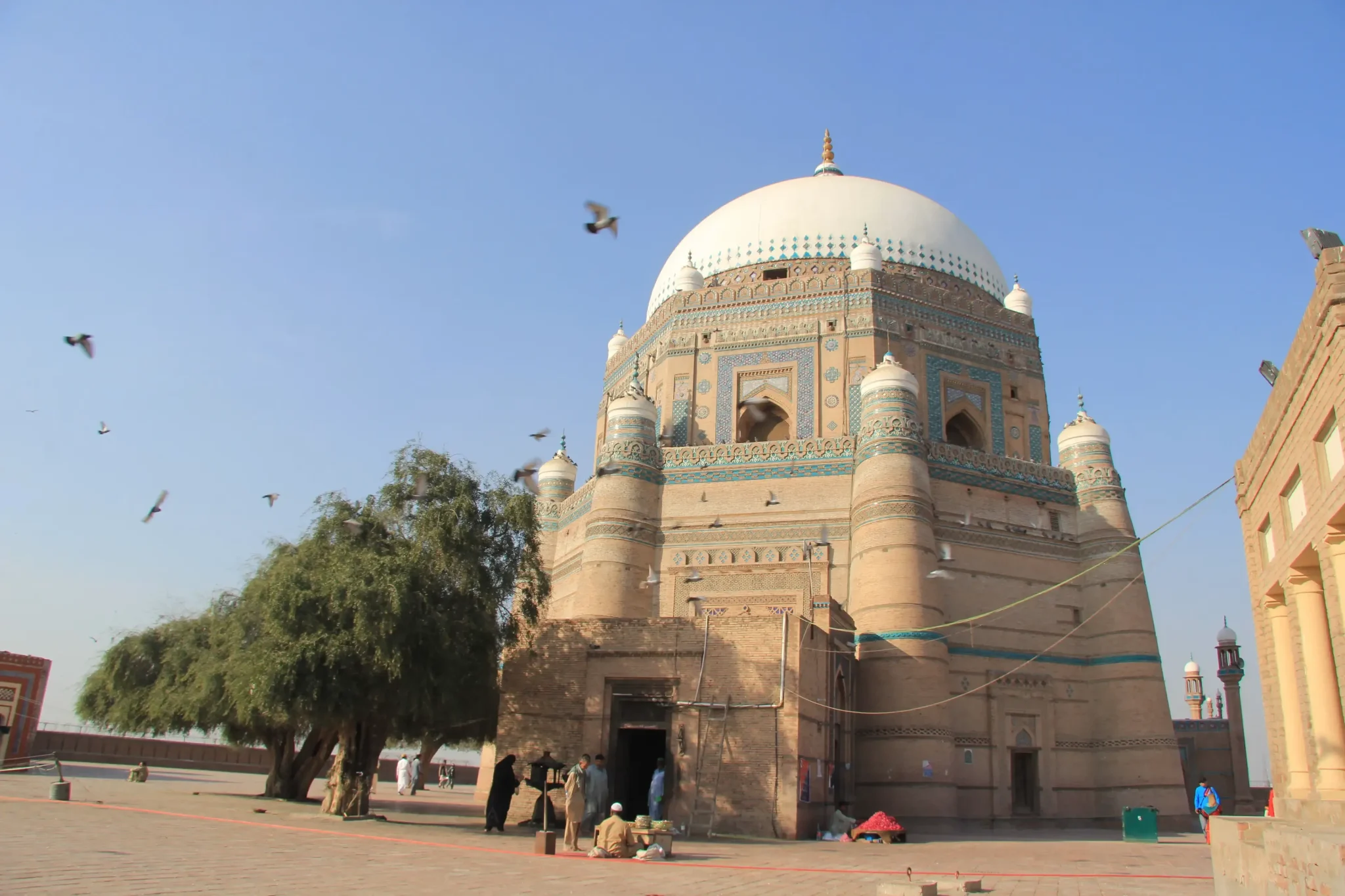 lahore-multan-moinjidoro-3